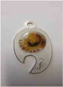 claw-keyring-with-decal